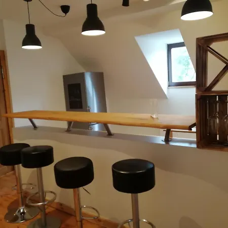 Schlossblick Für 4 Mit Küche Kamin Netflix Parken Und Hofladen Apartamento