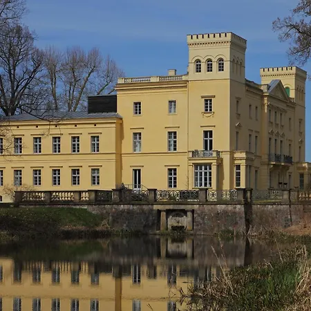 Schlossblick Fuer 4 Mit Kueche Kamin Netflix Parken Und Hofladen Appartamento