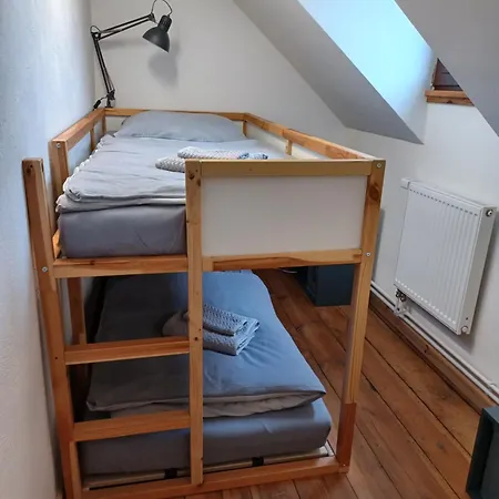 Appartement Schlossblick Fuer 4 Mit Kueche Kamin Netflix Parken Und Hofladen Steinhofel