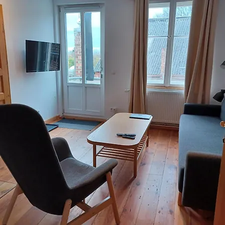 Schlossblick Fuer 4 Mit Kueche Kamin Netflix Parken Und Hofladen Steinhofel