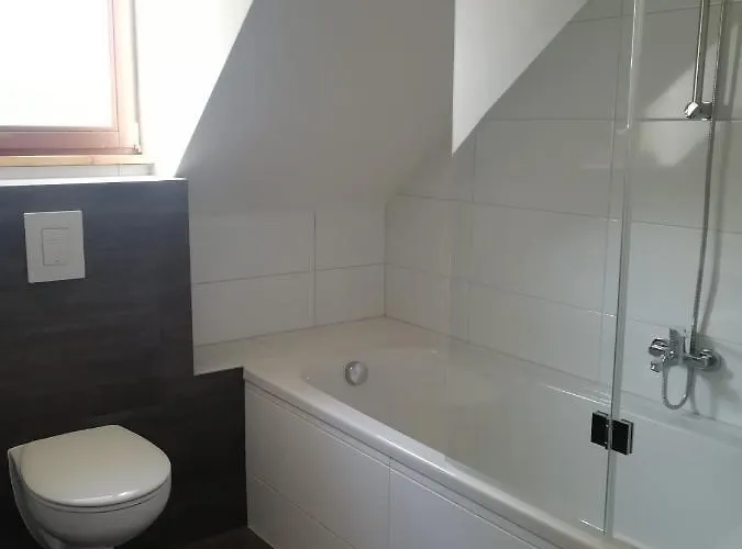 Schlossblick Fuer 4 Mit Kueche Kamin Netflix Parken Und Hofladen * Steinhofel