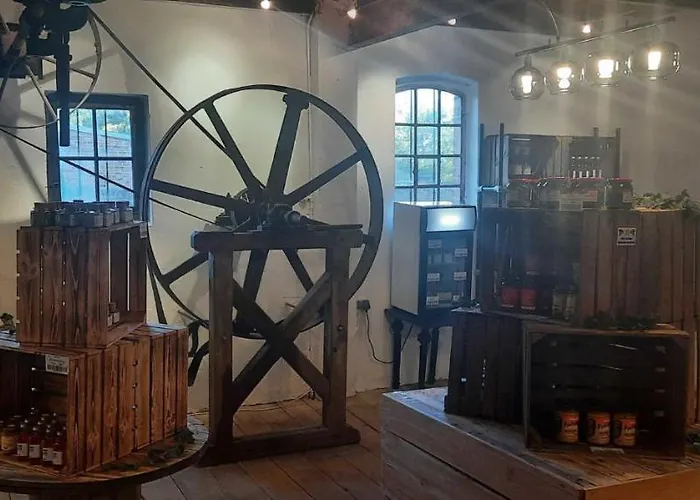 Schlossblick Fuer 4 Mit Kueche Kamin Netflix Parken Und Hofladen