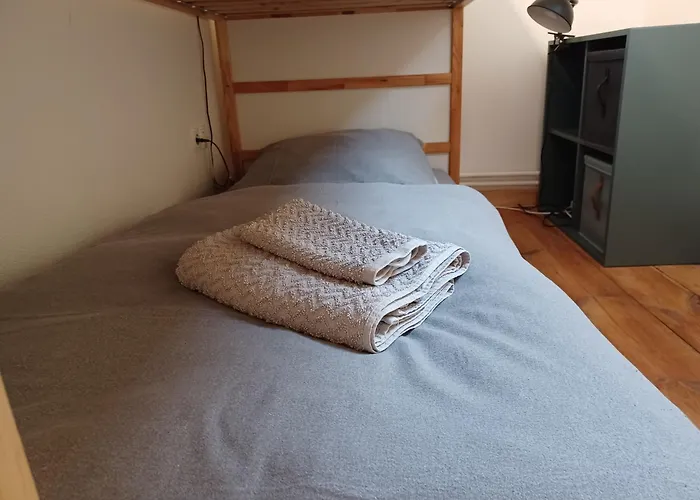 Schlossblick Fuer 4 Mit Kueche Kamin Netflix Parken Und Hofladen Steinhofel